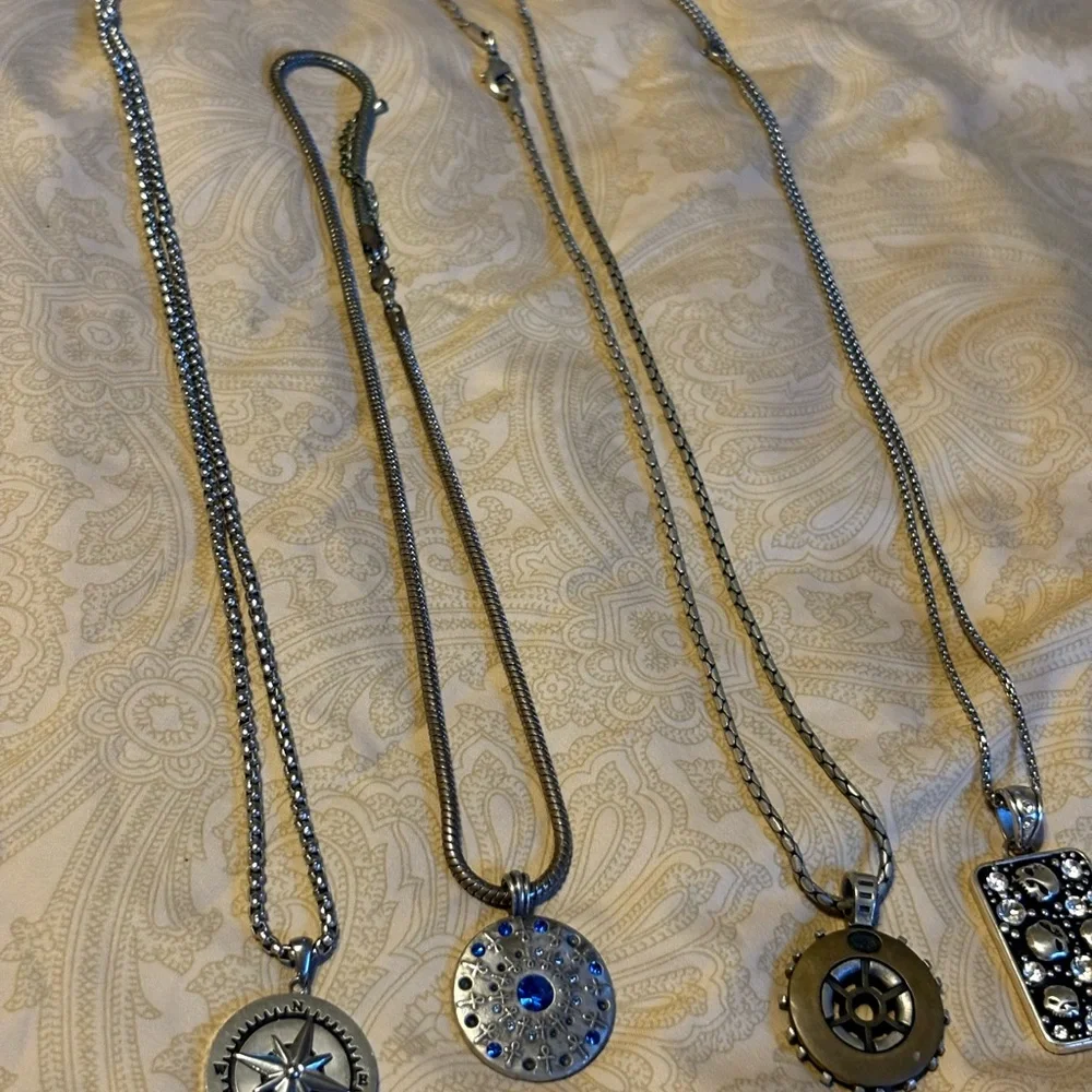 Silver Compass Star Pendant Necklace - Men women- 4 necklaces